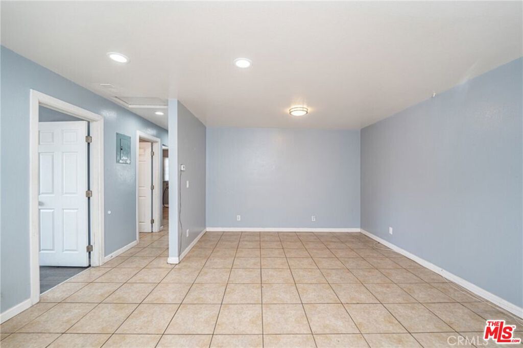 312 E 92nd Street 314 Property Photo 1