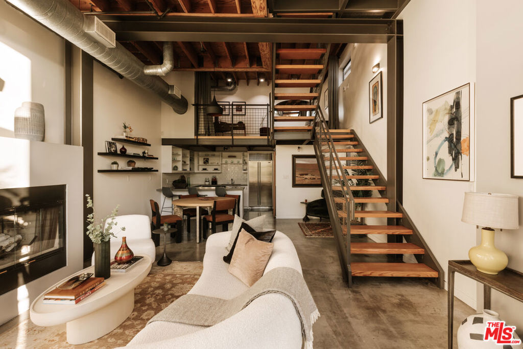 208 S Venice Boulevard A Property Photo 1