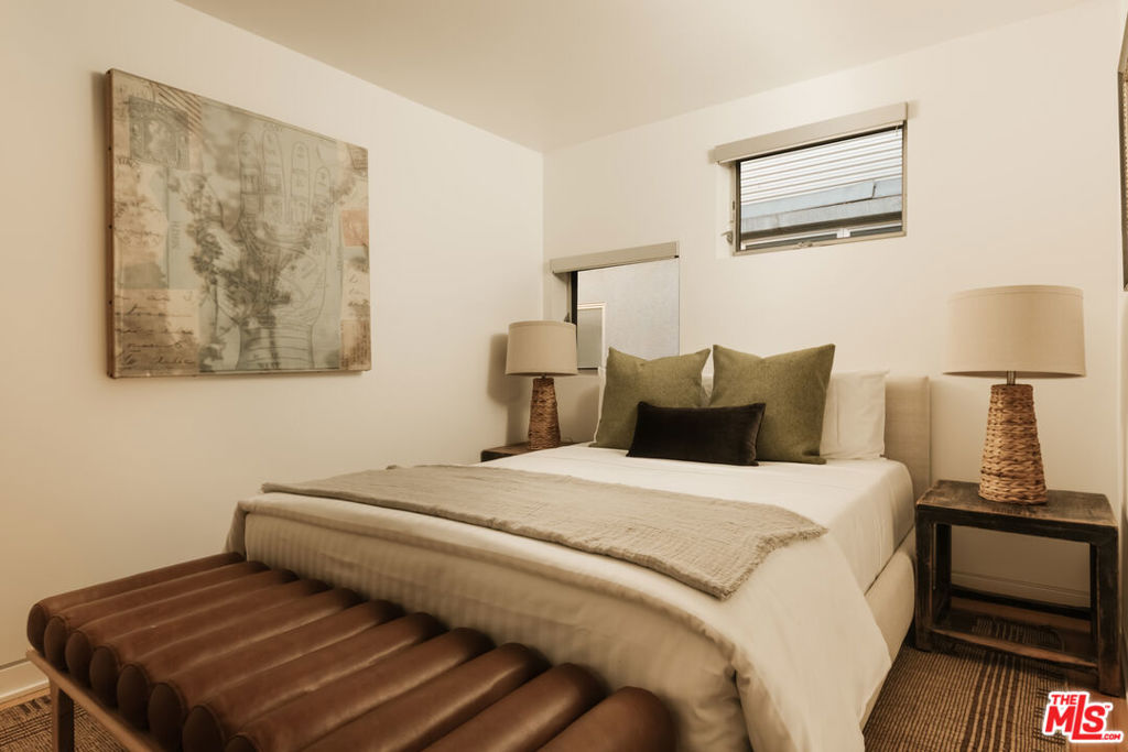 208 S Venice Boulevard A Property Photo 13