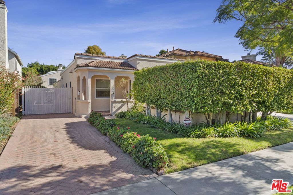 2128 Camden Avenue Property Photo 1