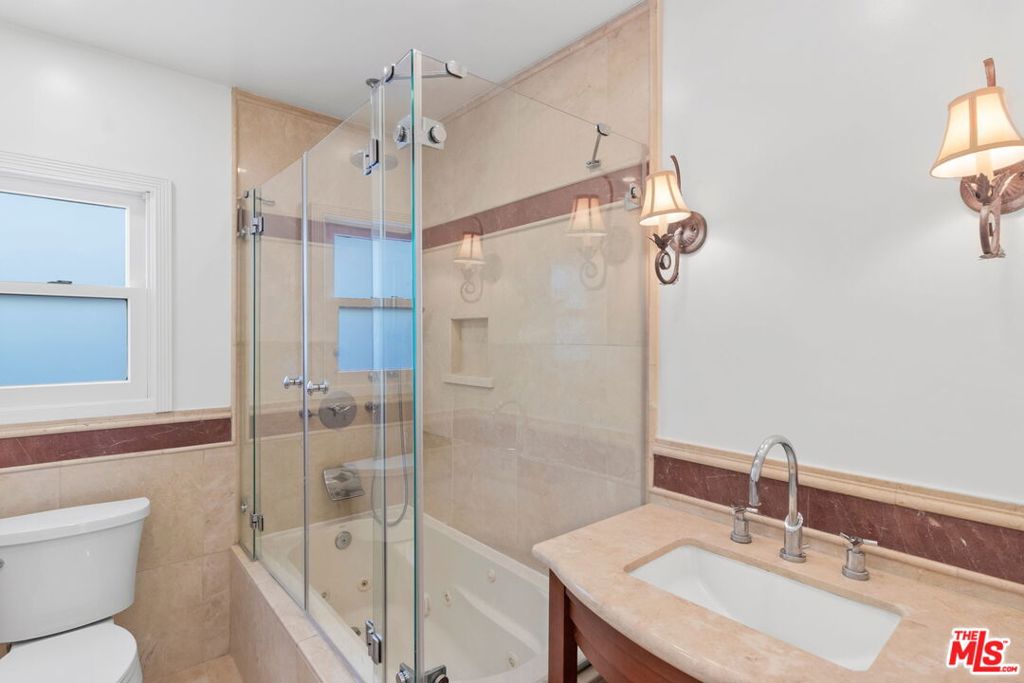 2128 Camden Avenue Property Photo 20