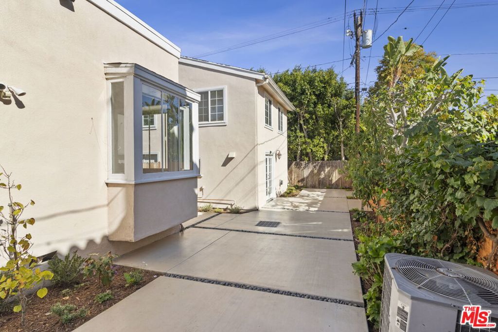 2128 Camden Avenue Property Photo 24