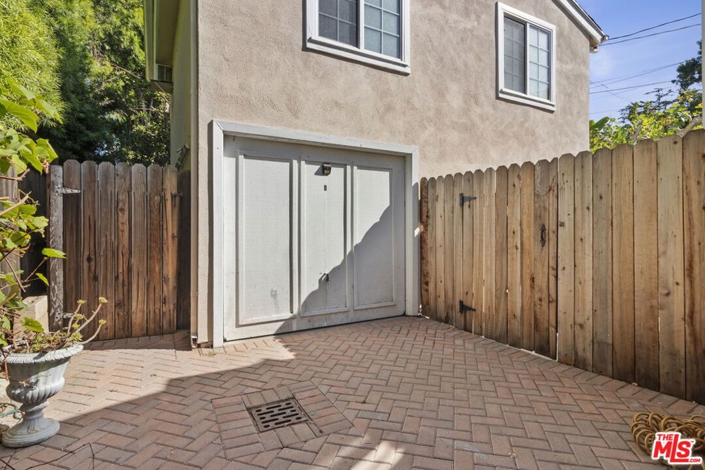 2128 Camden Avenue Property Photo 28