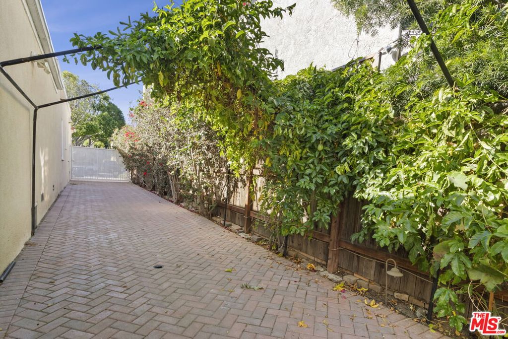 2128 Camden Avenue Property Photo 29