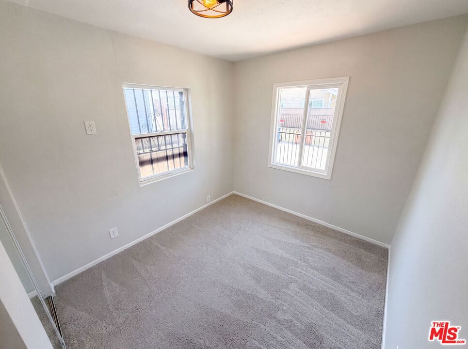 2135 E Spaulding Court Property Photo 11