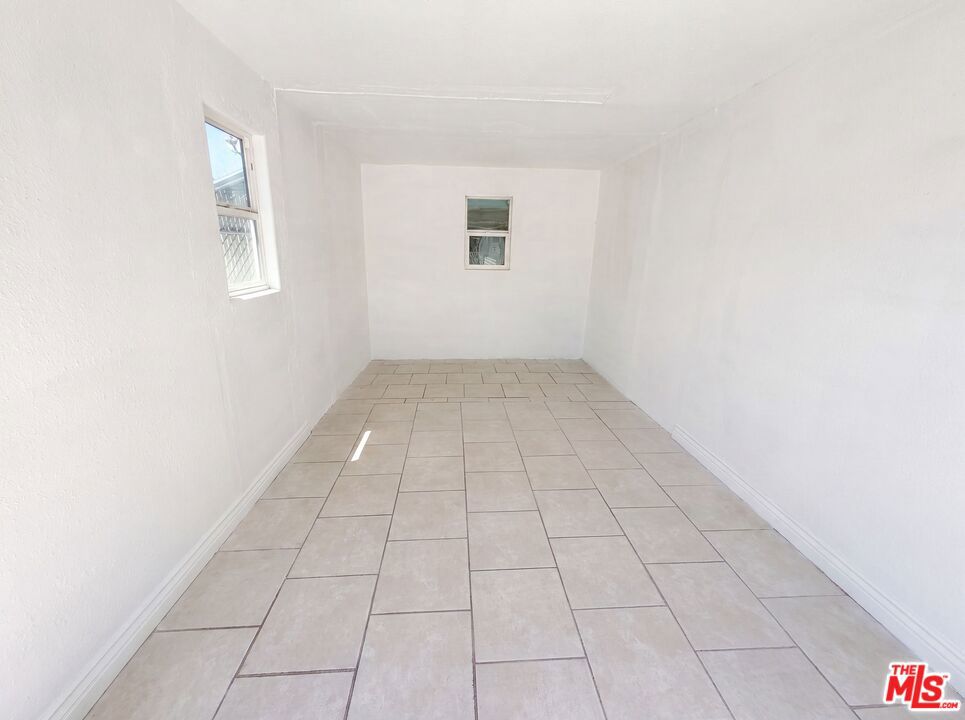 2135 E Spaulding Court Property Photo 18