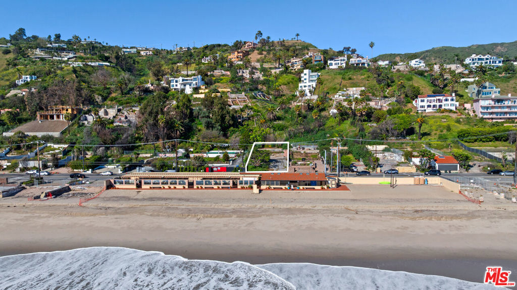 21443 Pacific Coast Highway Property Photo 3