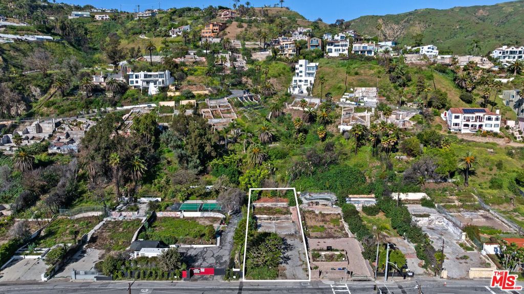 21443 Pacific Coast Highway Property Photo 7