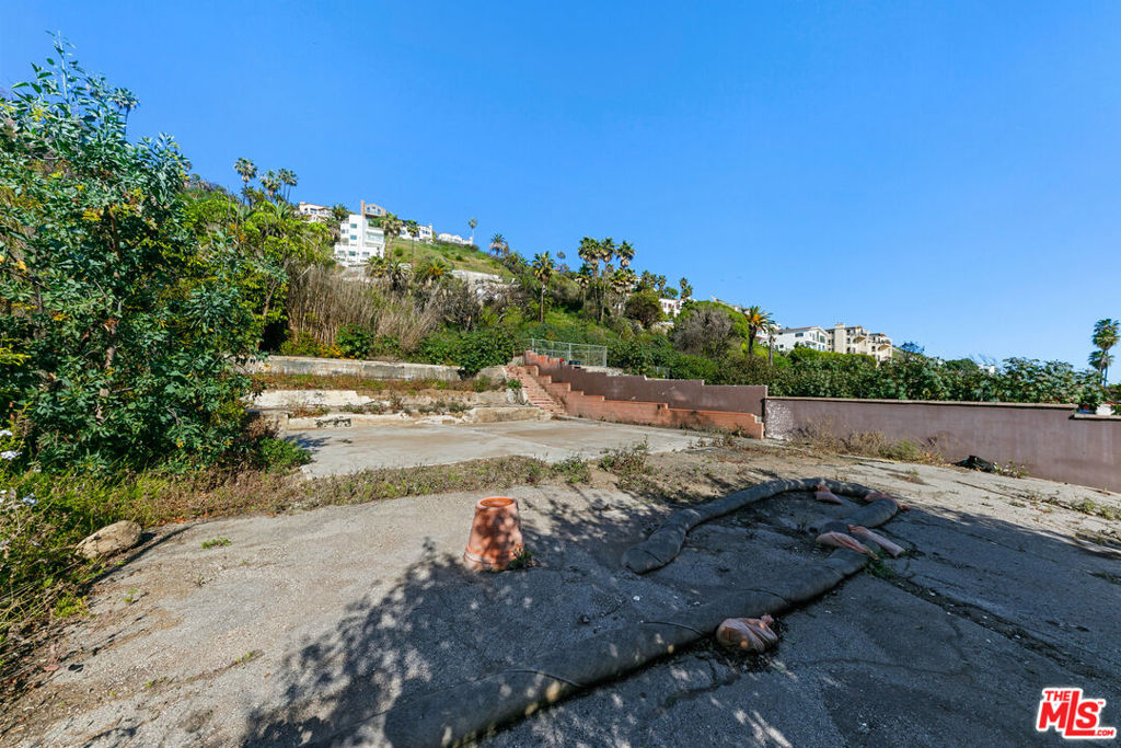 21443 Pacific Coast Highway Property Photo 12