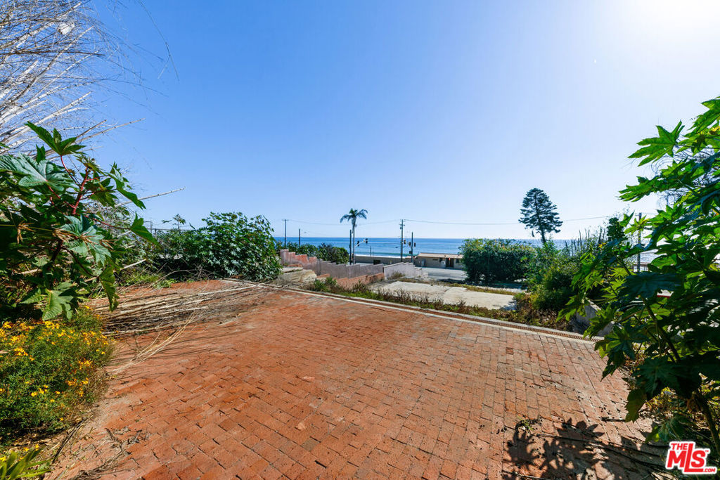 21443 Pacific Coast Highway Property Photo 17