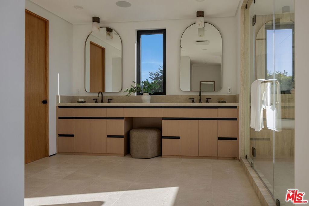 8636 Edwin Drive Property Photo 35
