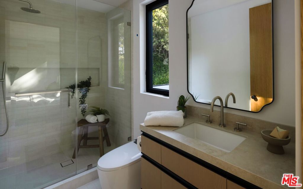 8636 Edwin Drive Property Photo 50
