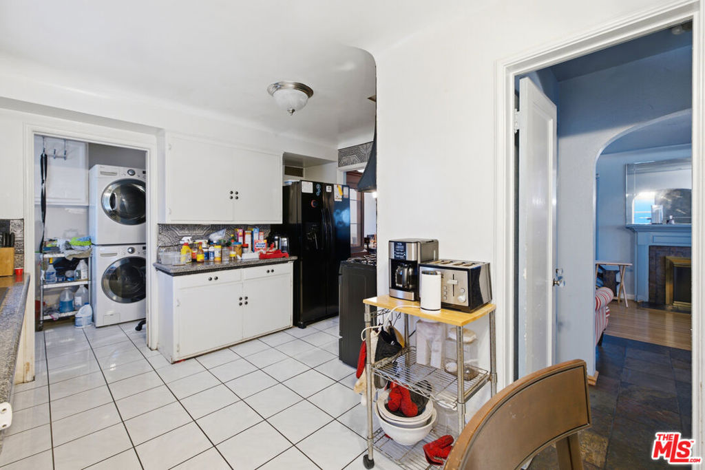 3237 W 74th Street Property Photo 16