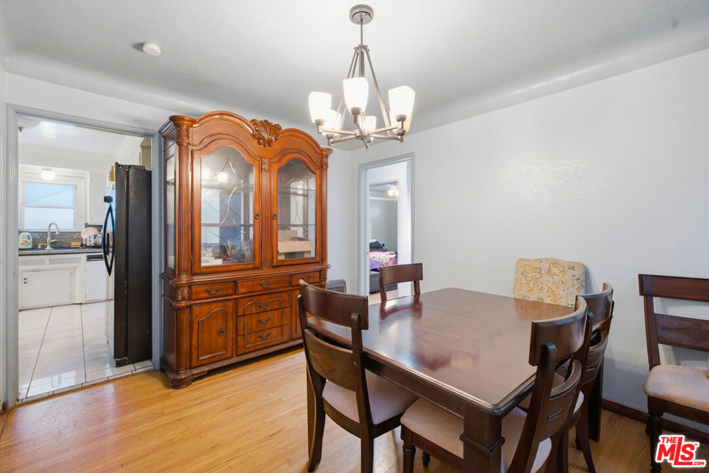 3237 W 74th Street Property Photo 18