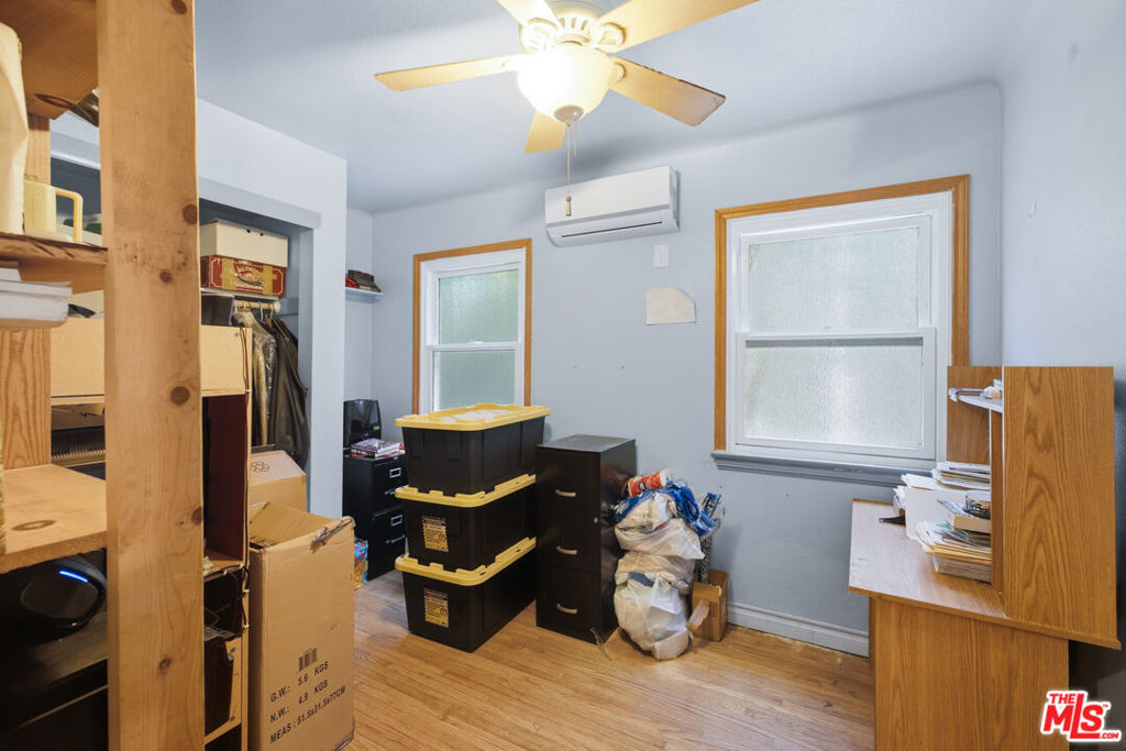 3237 W 74th Street Property Photo 21