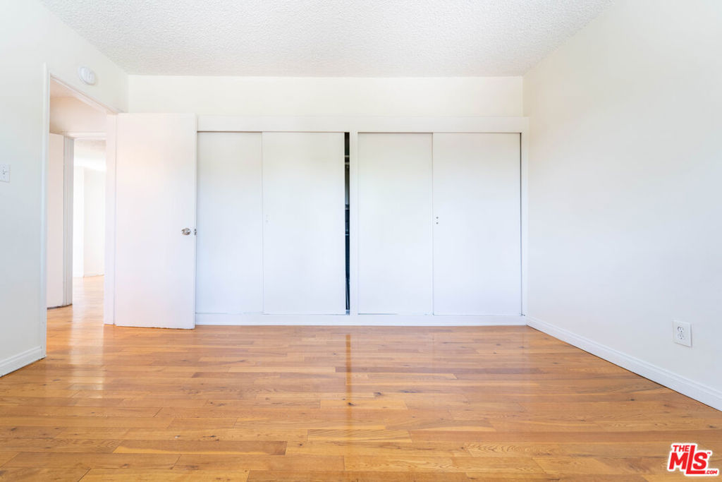 941 N San Vicente Boulevard 1 Property Photo 17