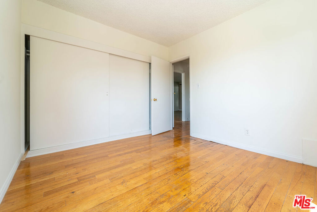 941 N San Vicente Boulevard 1 Property Photo 22