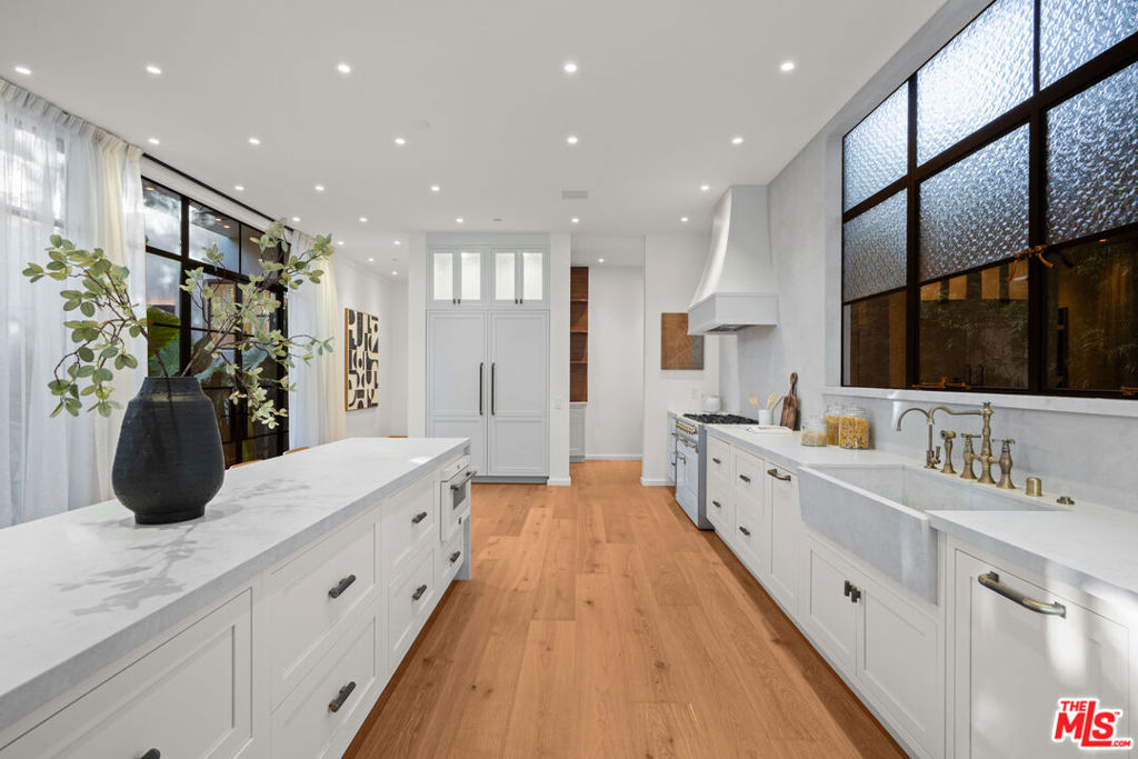 745 Sunset Avenue Property Photo 10