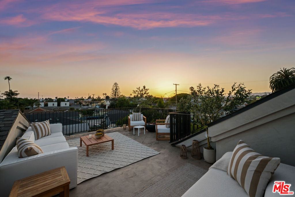 745 Sunset Avenue Property Photo 44