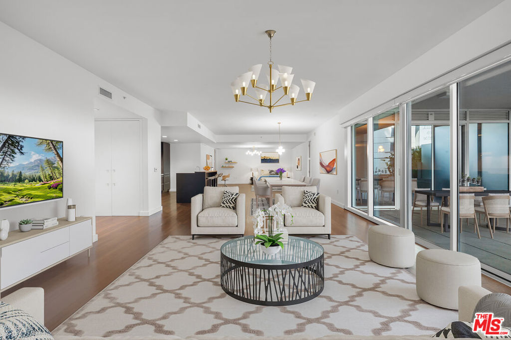6250 Hollywood Boulevard 4e Property Photo 3