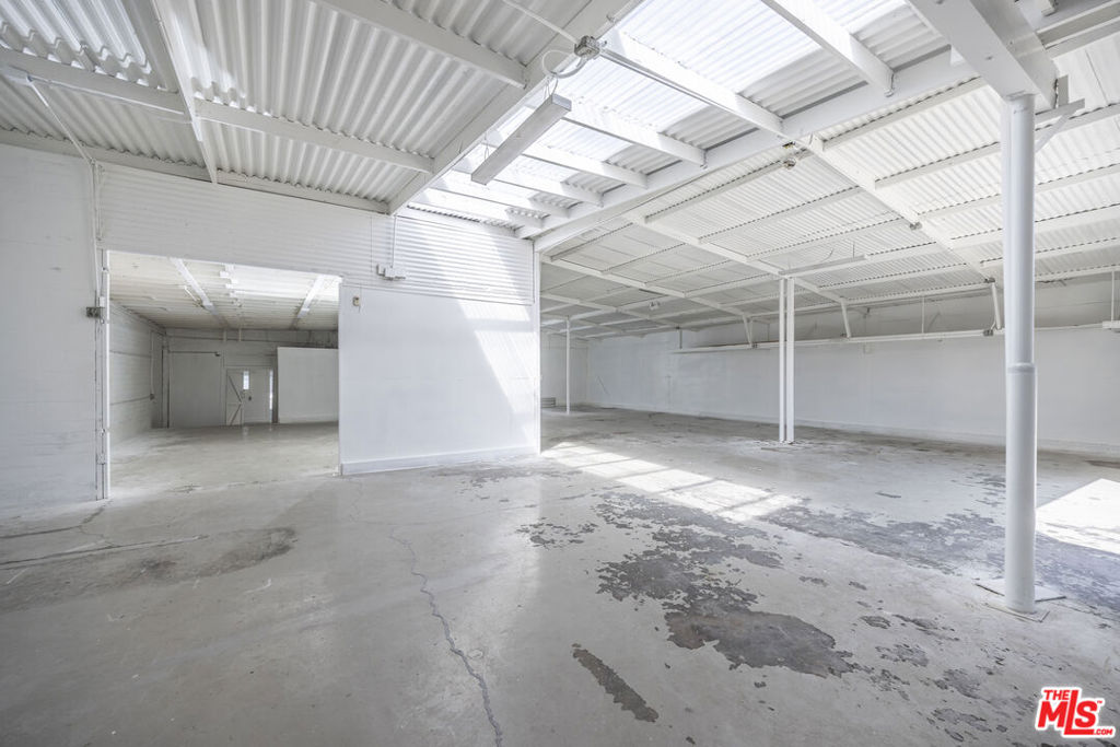 718 Centinela Avenue Property Photo 20