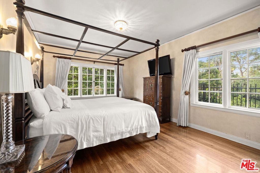 10341 Wilshire Boulevard Property Photo 13