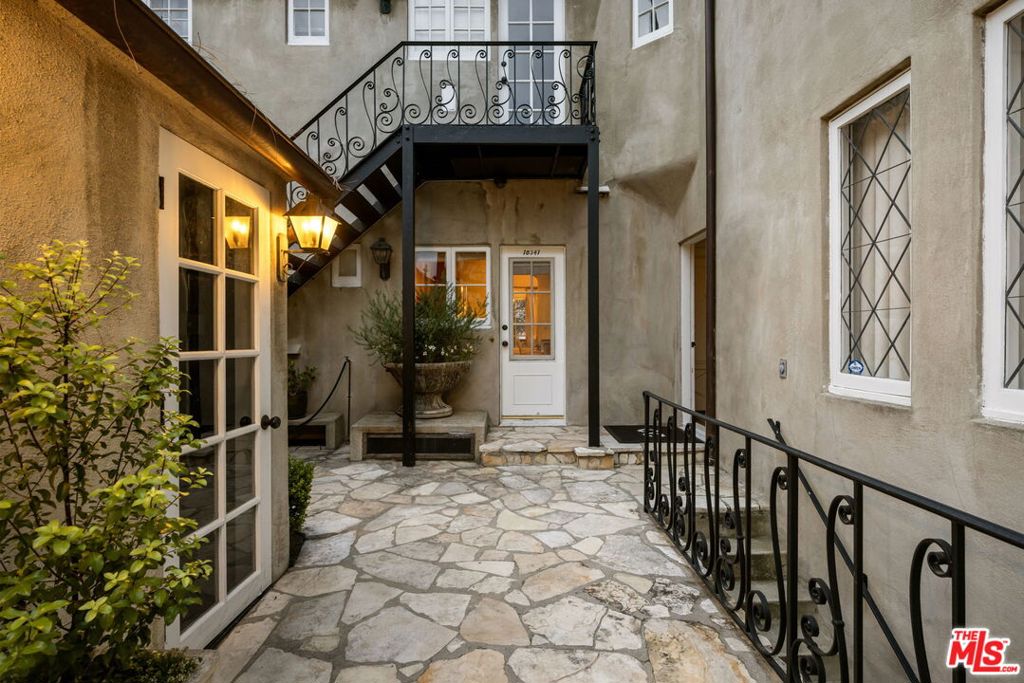 10341 Wilshire Boulevard Property Photo 20