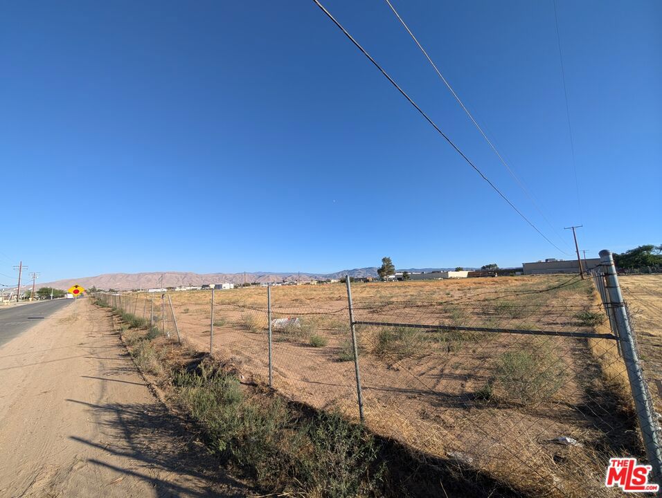 0 E Avenue Property Photo 4