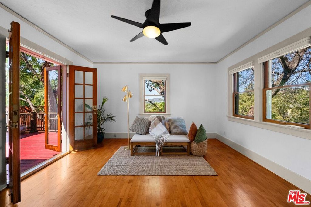 1812 Wollam Street Property Photo 1
