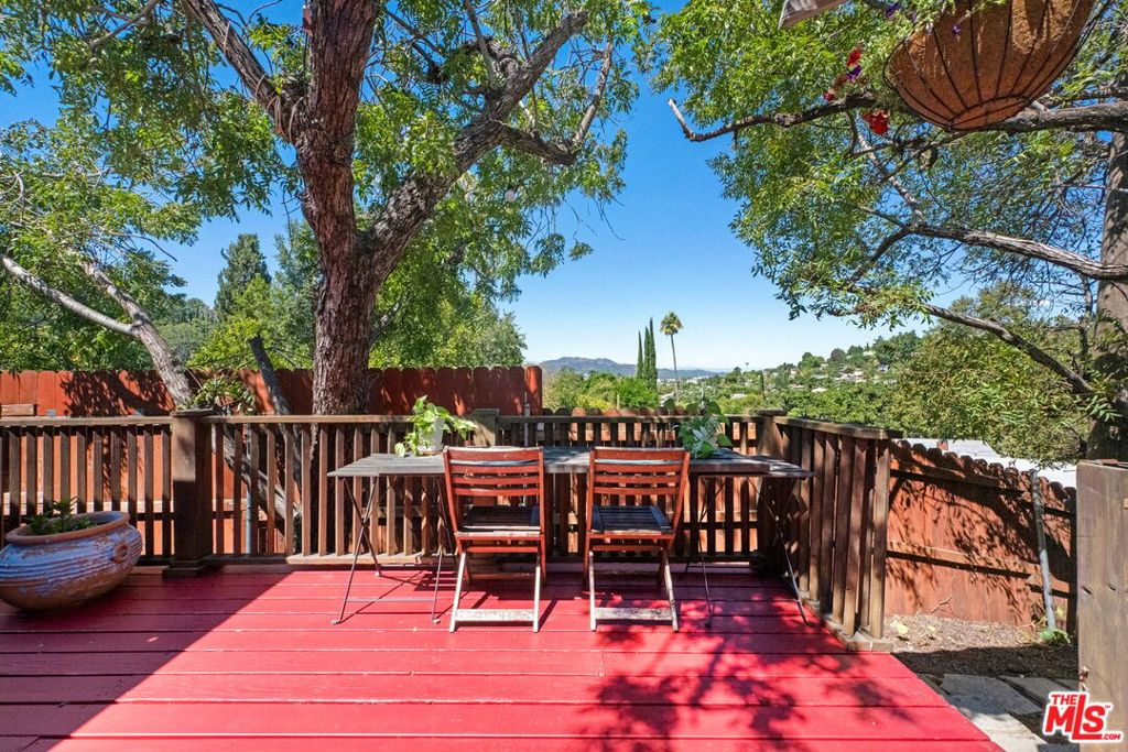 1812 Wollam Street Property Photo 2