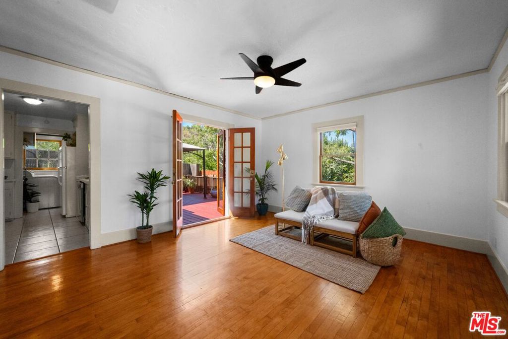 1812 Wollam Street Property Photo 7