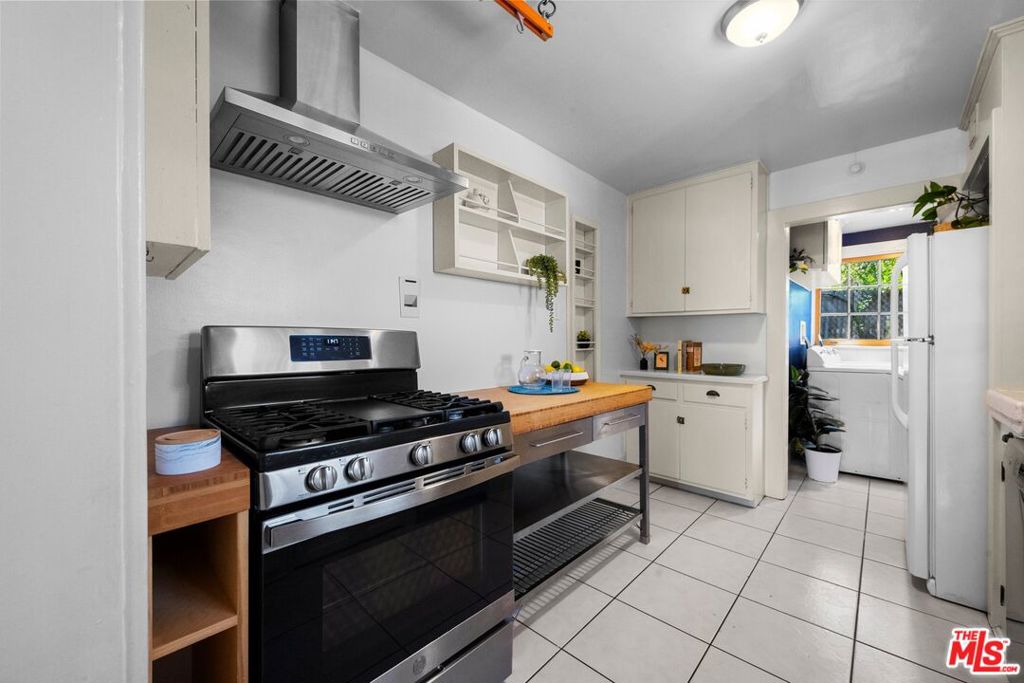 1812 Wollam Street Property Photo 16