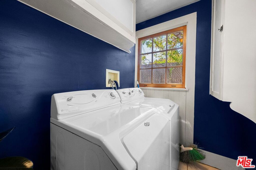 1812 Wollam Street Property Photo 18