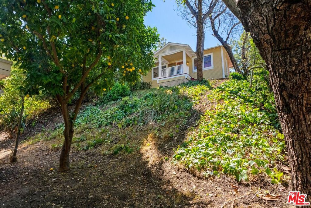 1812 Wollam Street Property Photo 42