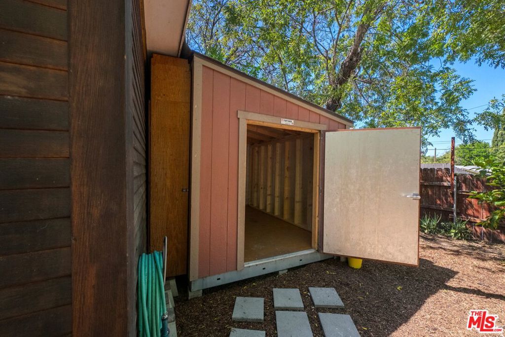 1812 Wollam Street Property Photo 53