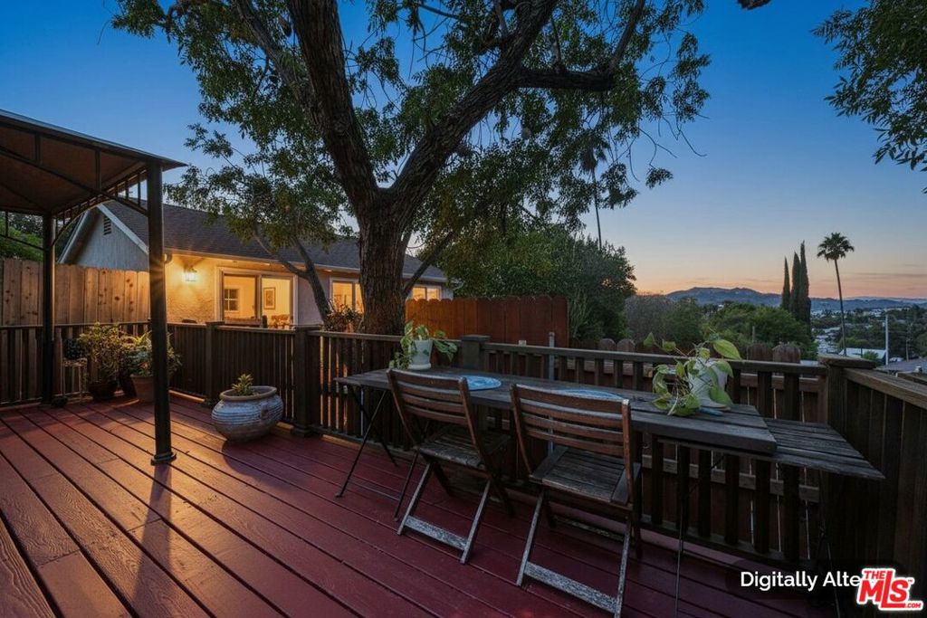 1812 Wollam Street Property Photo 65