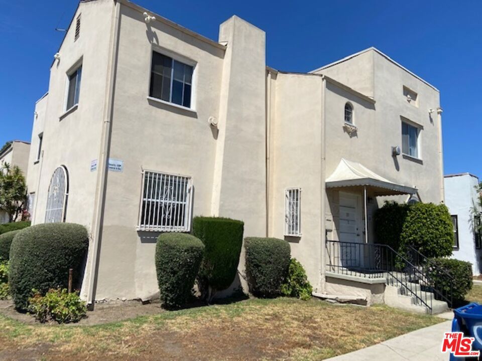 4535 W 11th Place Property Photo 1