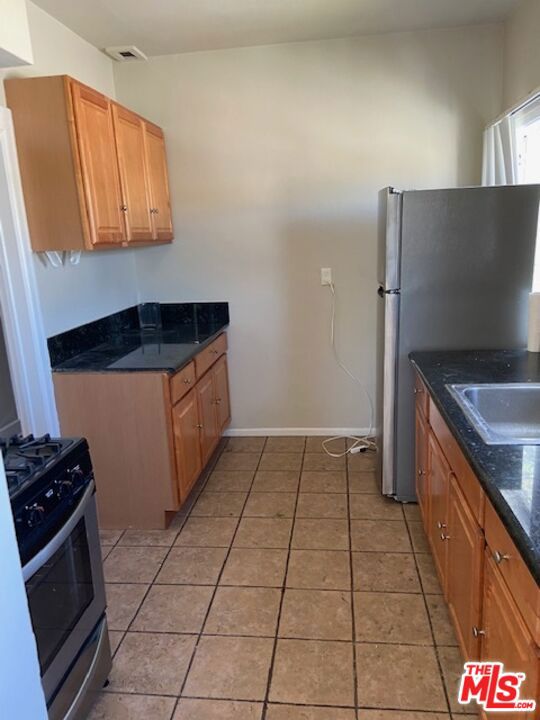 4535 W 11th Place Property Photo 10