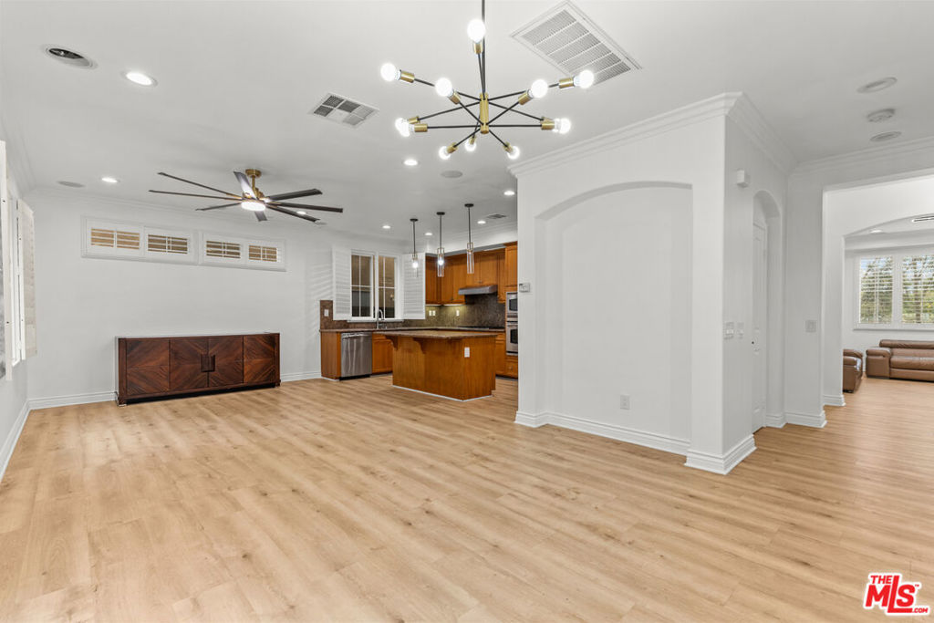 9108 S Heritage Way Property Photo 13