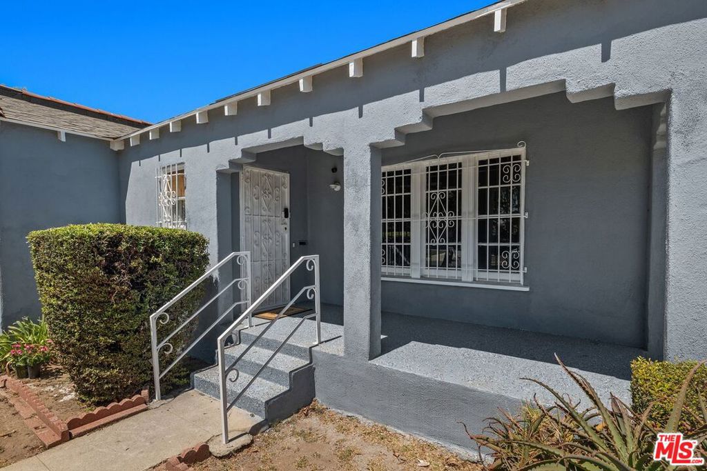 1845 W 88th Street Property Photo 3