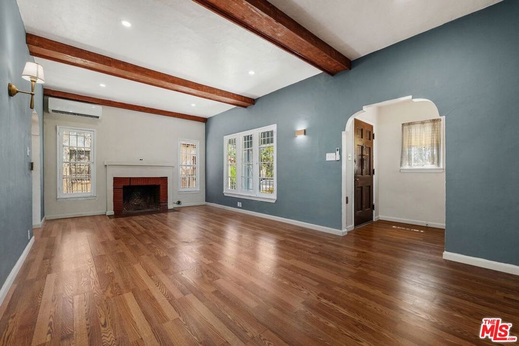 1845 W 88th Street Property Photo 4