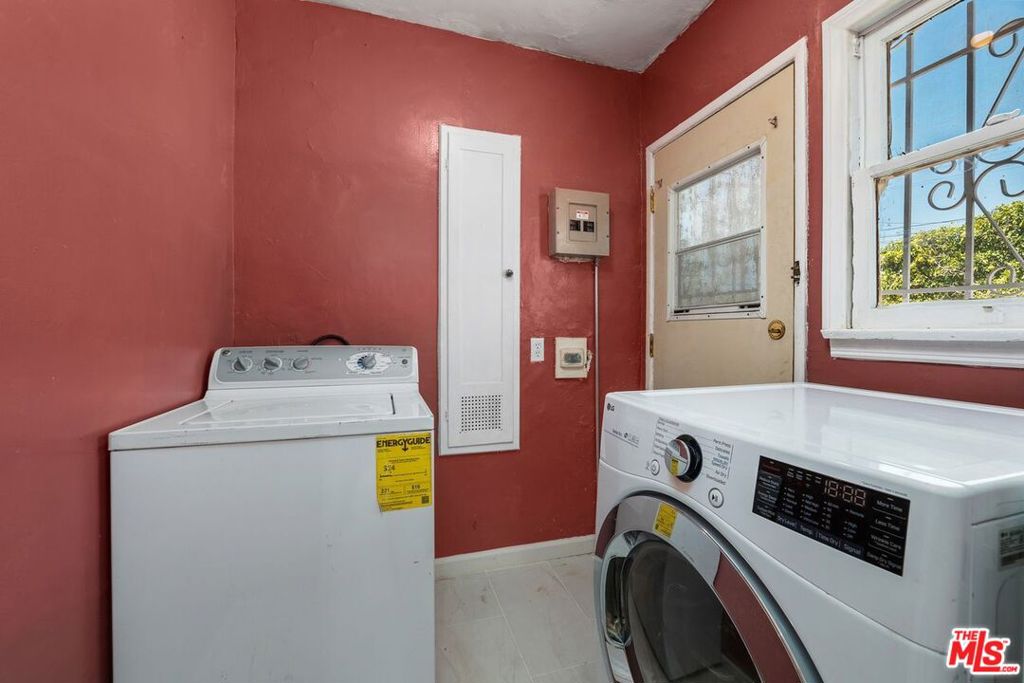 1845 W 88th Street Property Photo 14