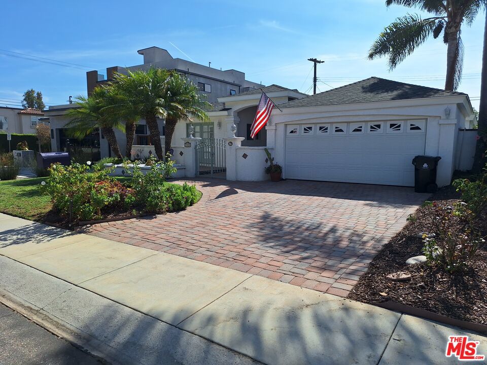 7539 Denrock Avenue Property Photo 1