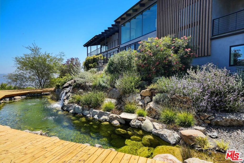 2345 Tuna Canyon Road Property Photo 1