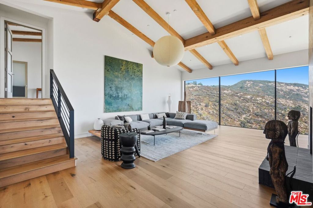 2345 Tuna Canyon Road Property Photo 11