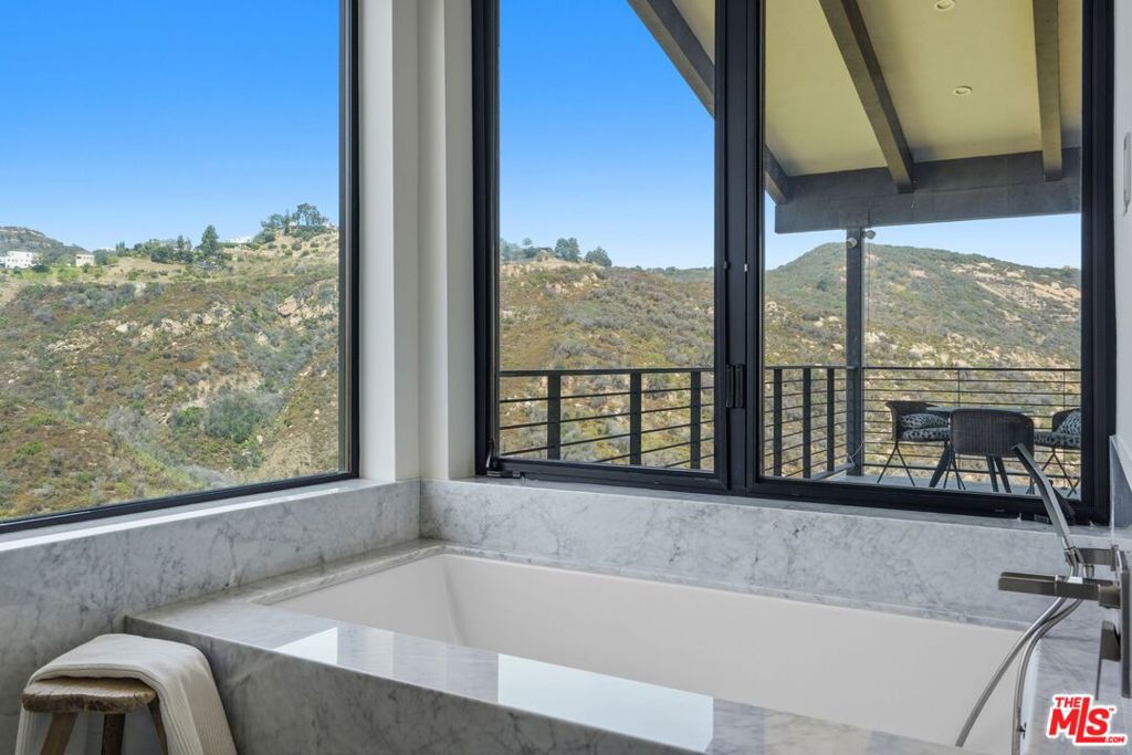 2345 Tuna Canyon Road Property Photo 31