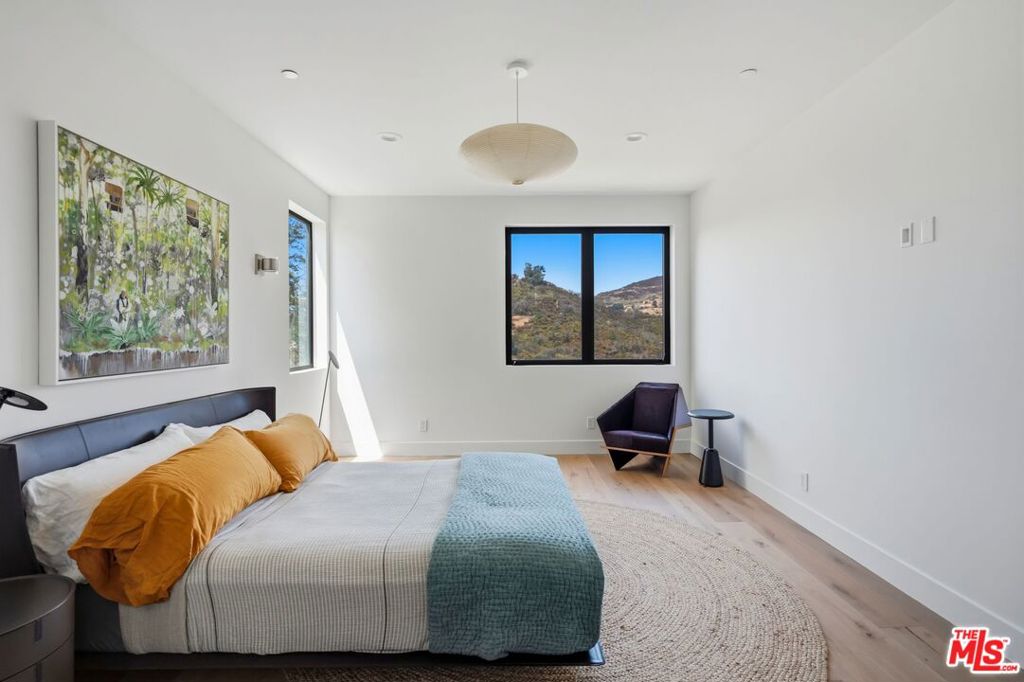 2345 Tuna Canyon Road Property Photo 37