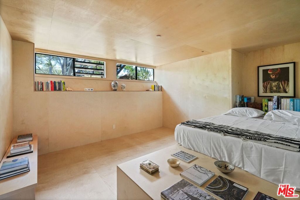 2345 Tuna Canyon Road Property Photo 44