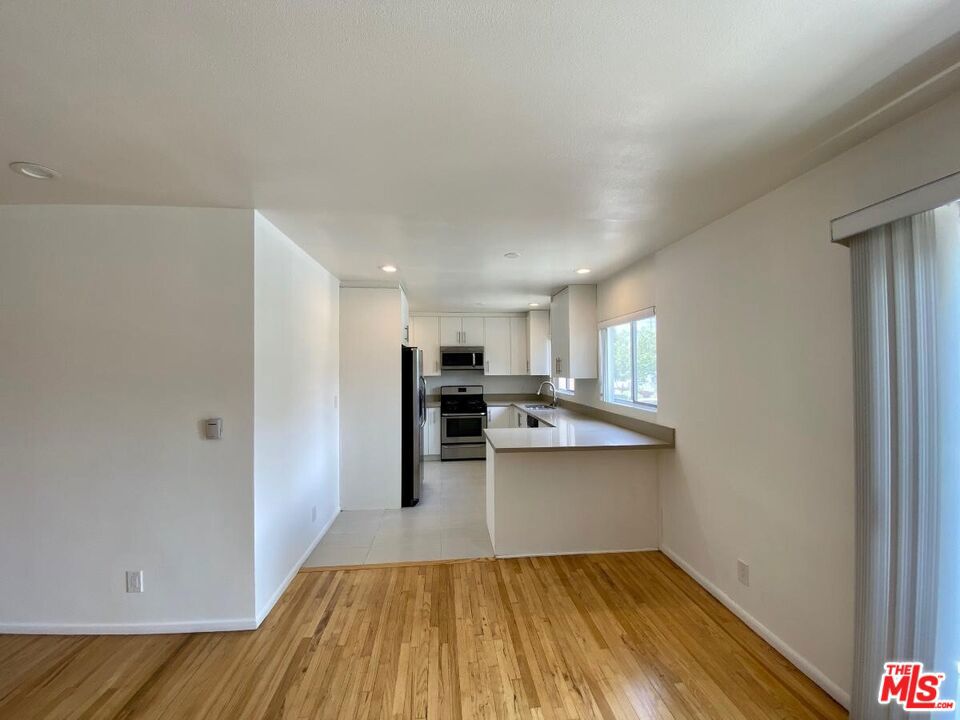 149 S Hayworth Avenue 4 Property Photo 1