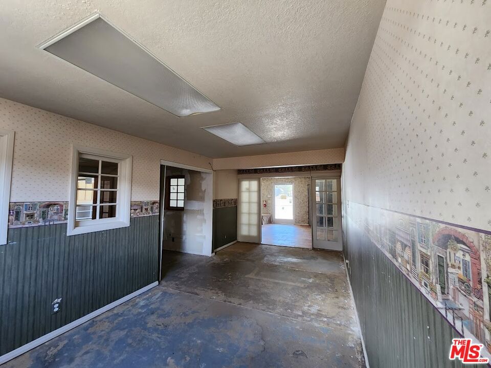 441 W Big Bear Boulevard Property Photo 14